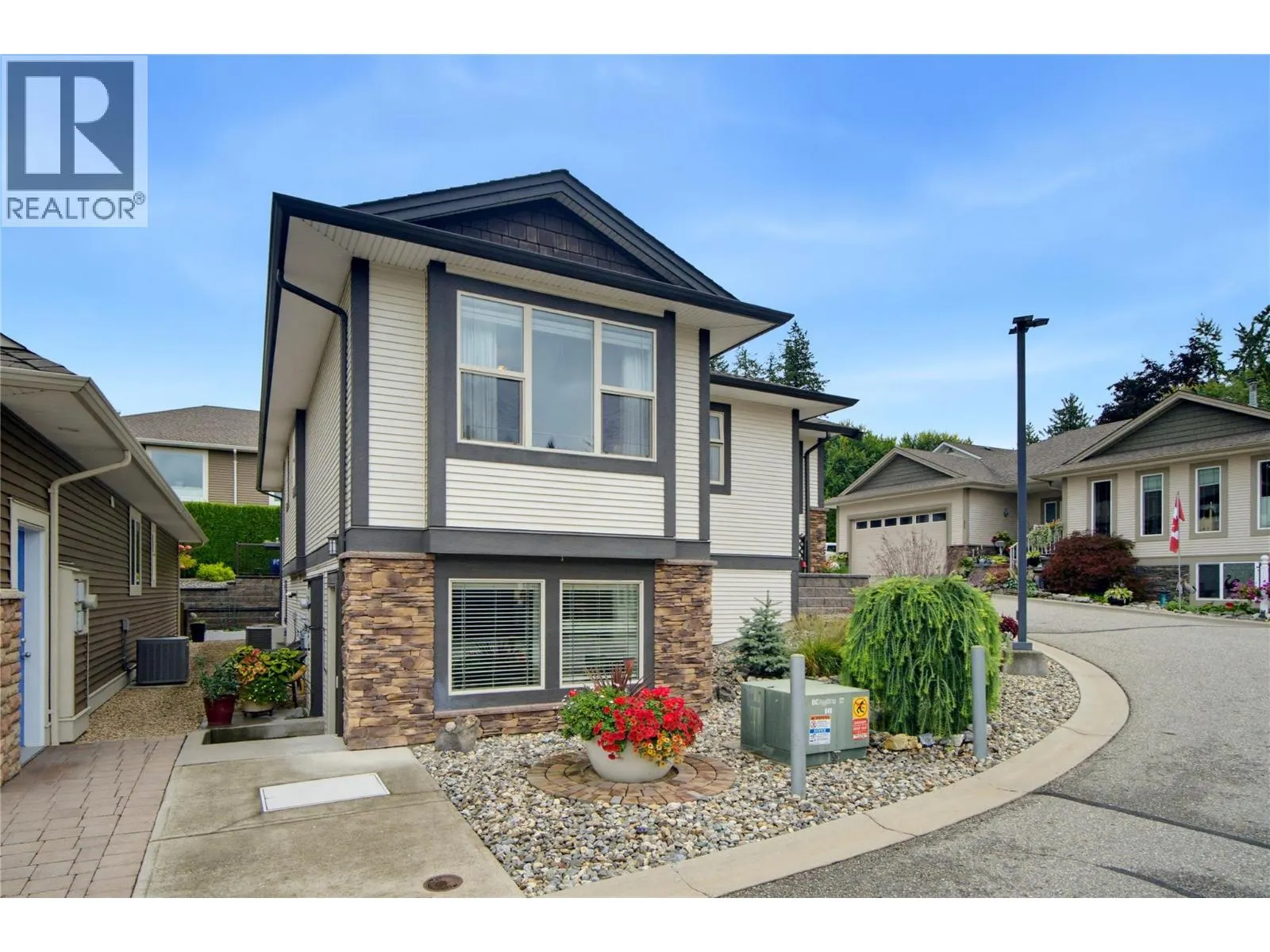 2850 7th Avenue NE Unit# 8