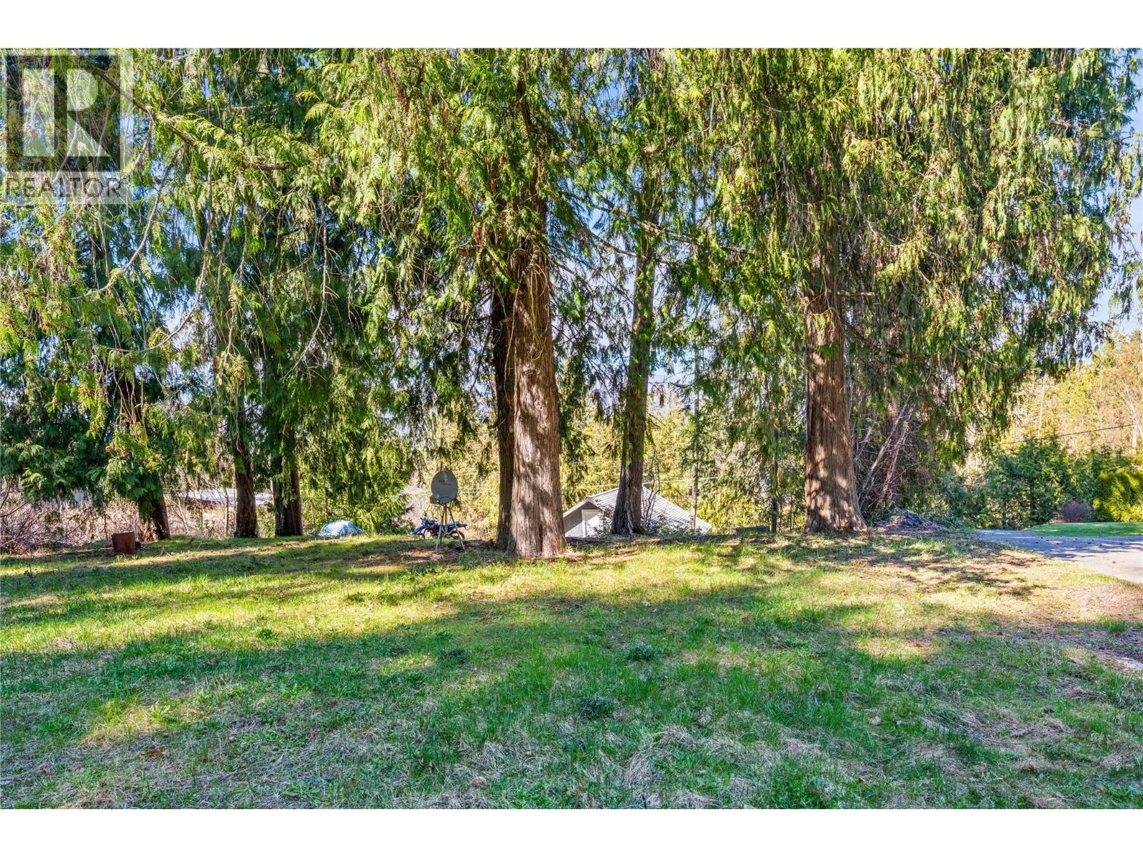 3071 Cedar Drive
