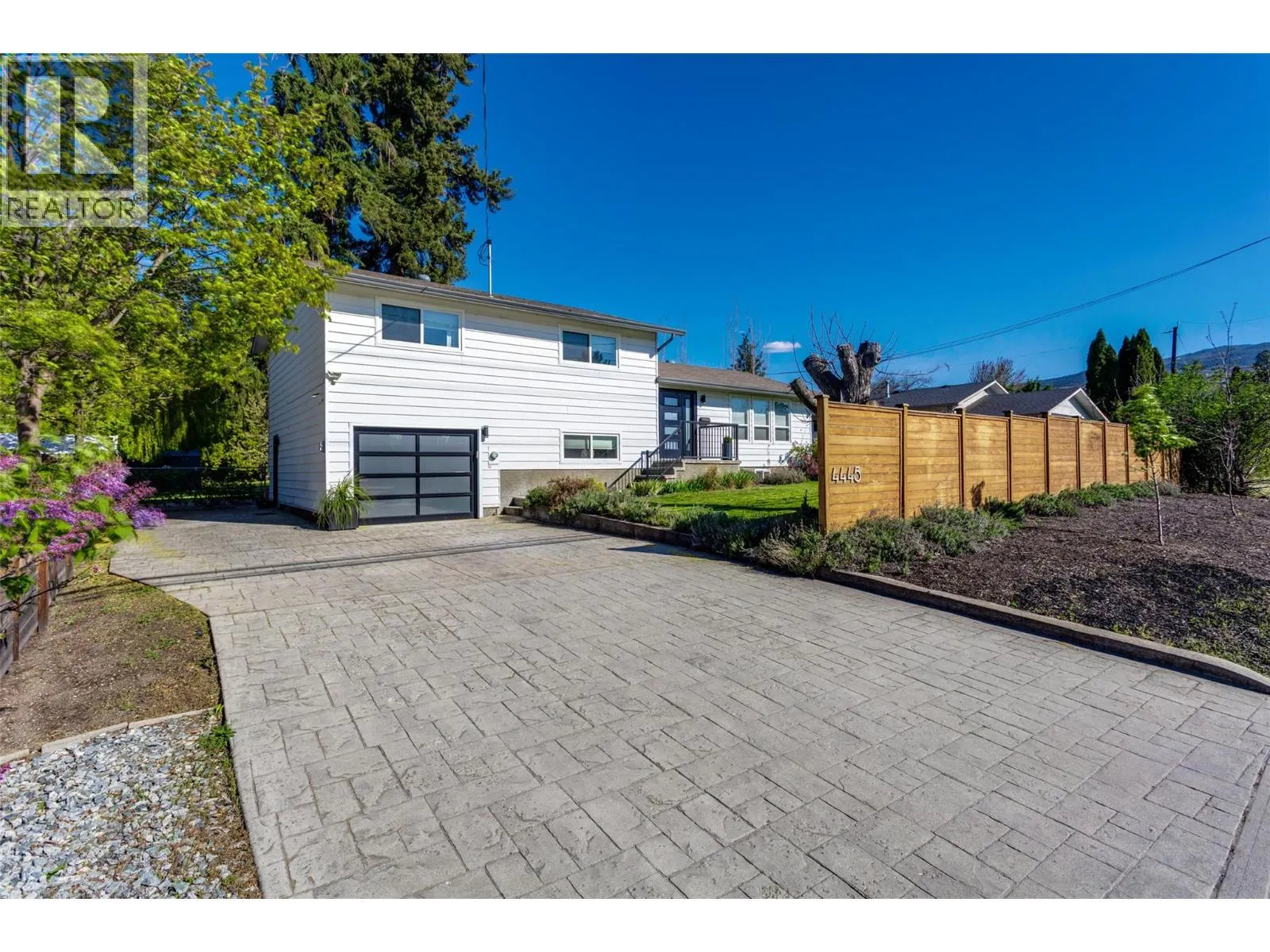 4445 Gordon Drive