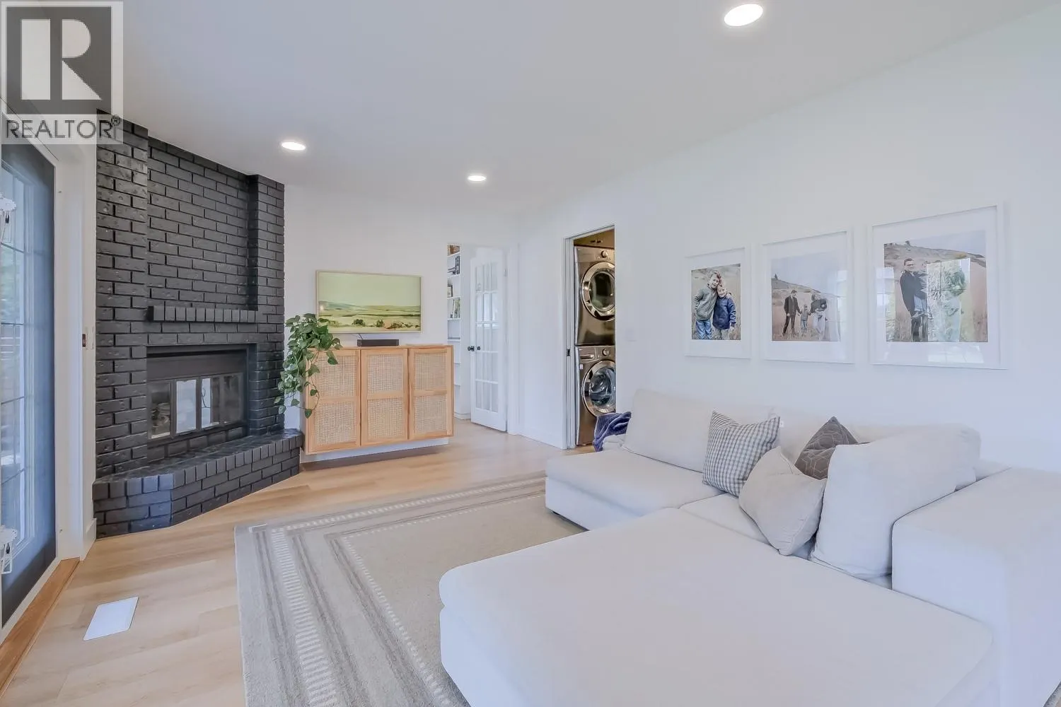 1028 Cushing Court