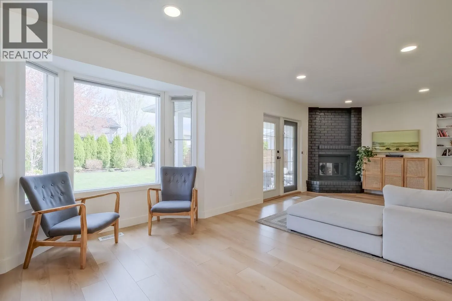 1028 Cushing Court