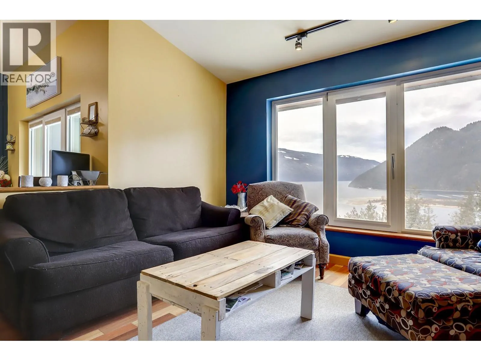 500 Old Spallumcheen Road Unit# 104