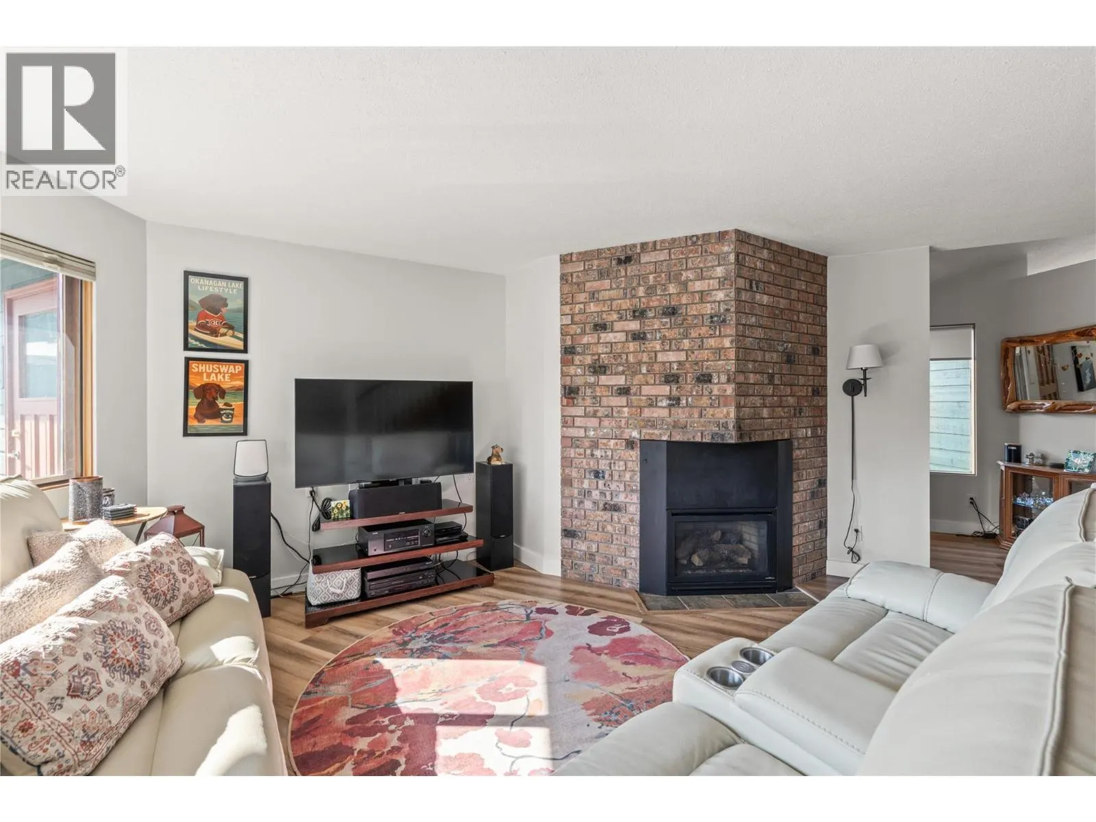 3047 Sunnyview Road