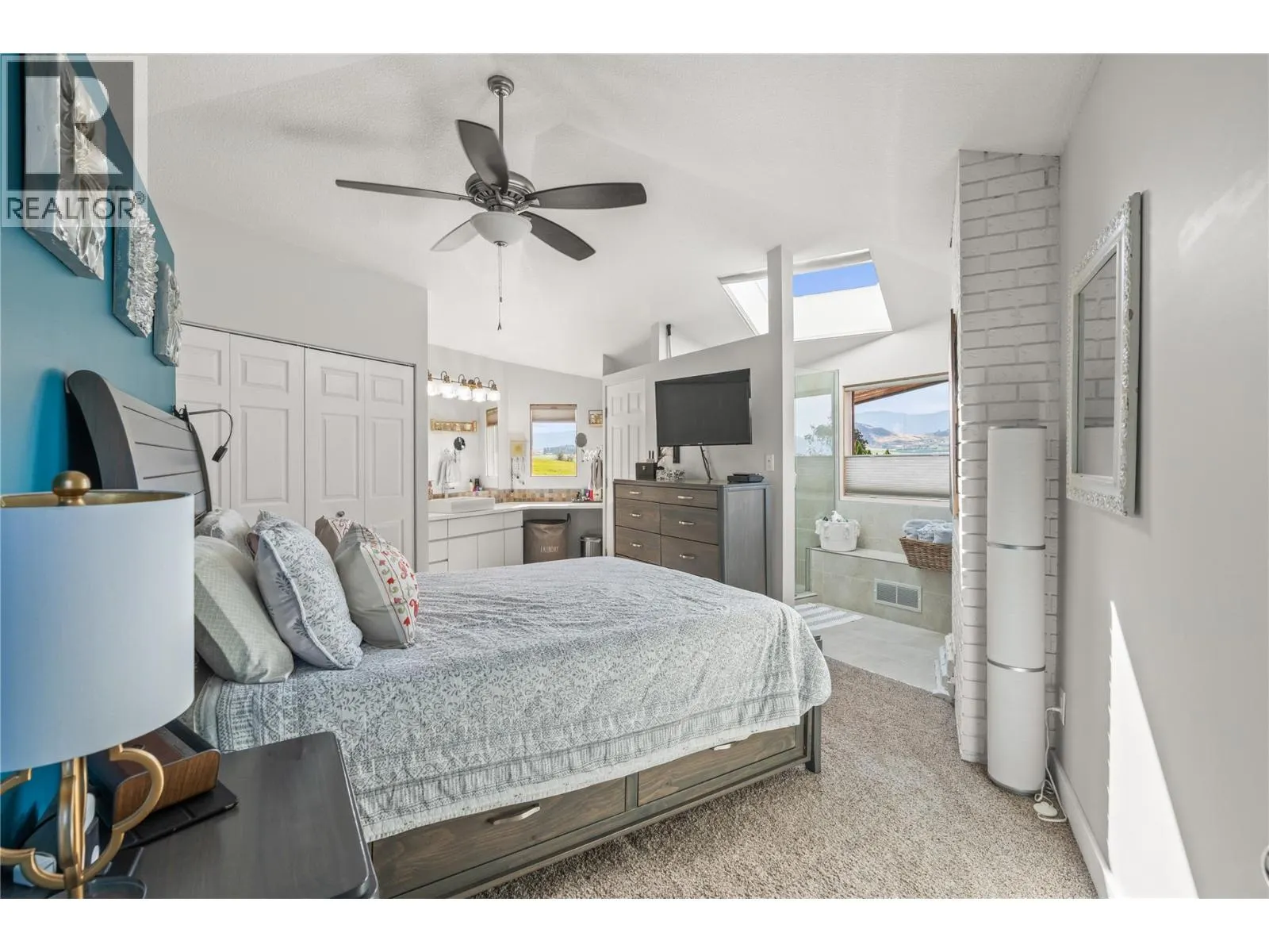 3047 Sunnyview Road