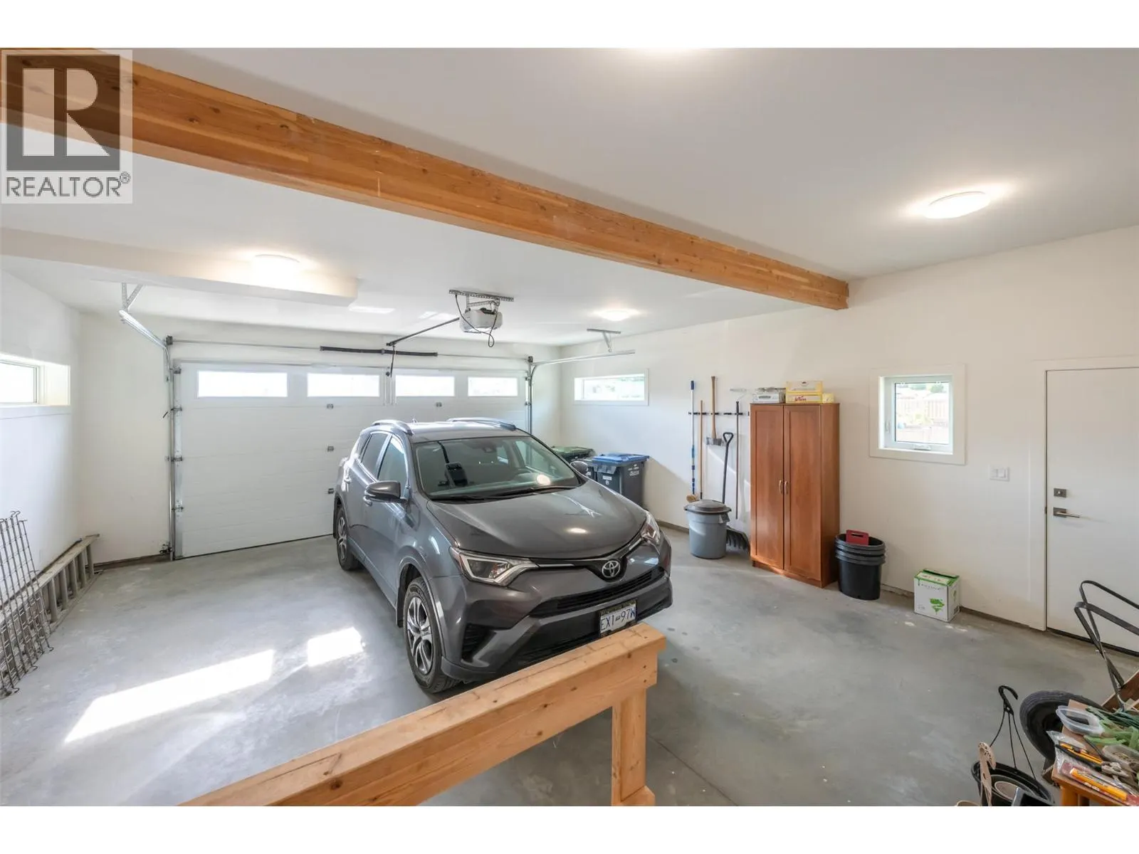 5880 HESPELER Road