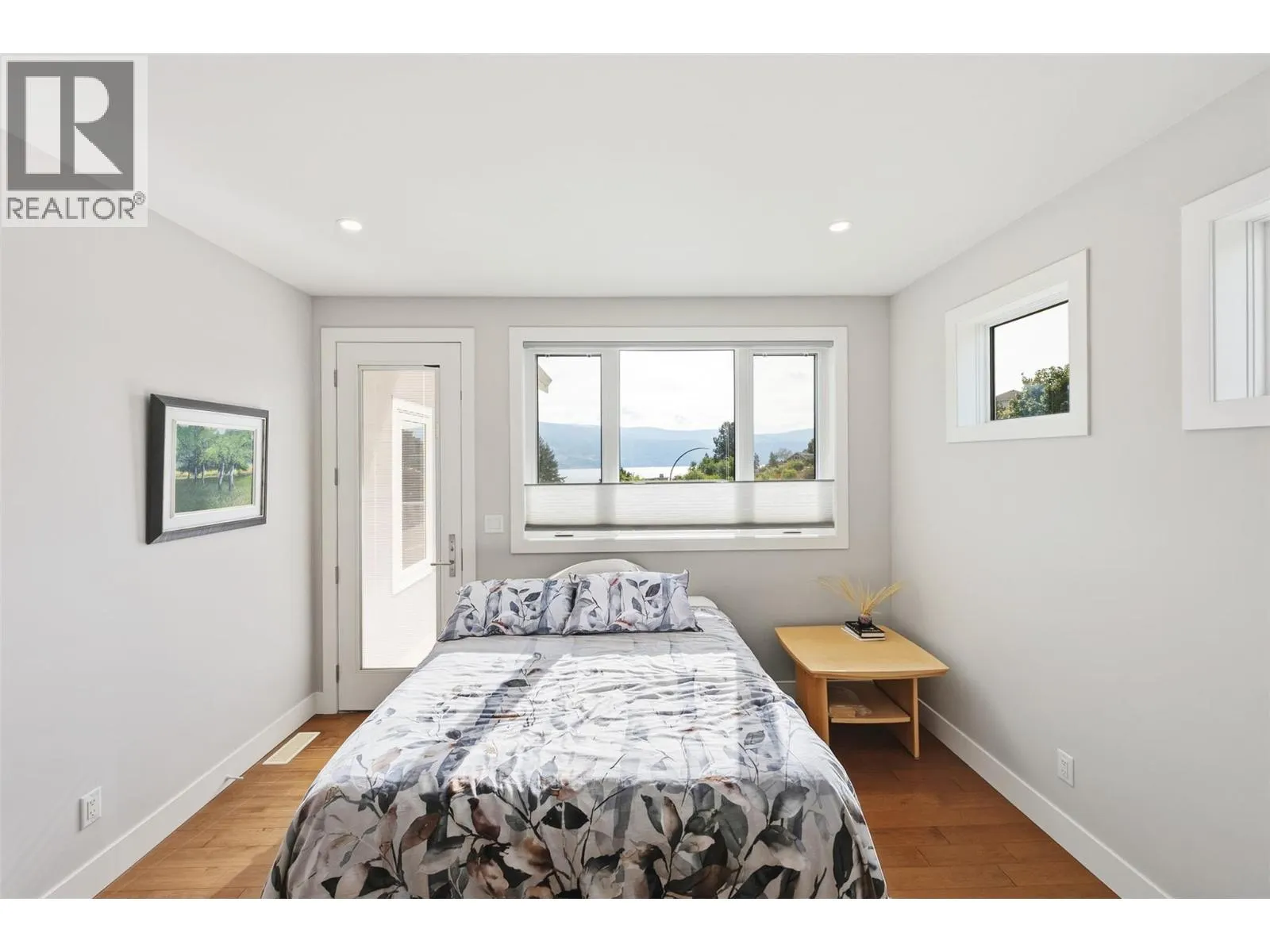 5880 HESPELER Road