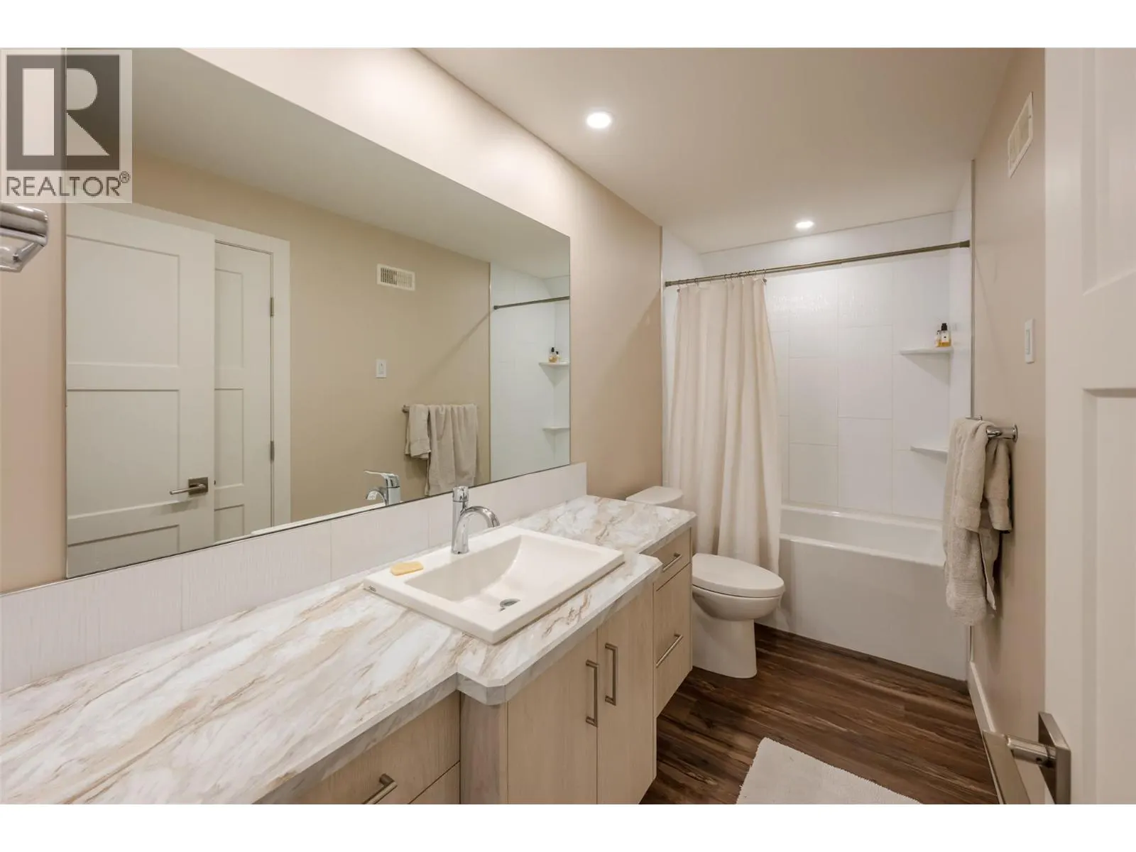 5880 HESPELER Road