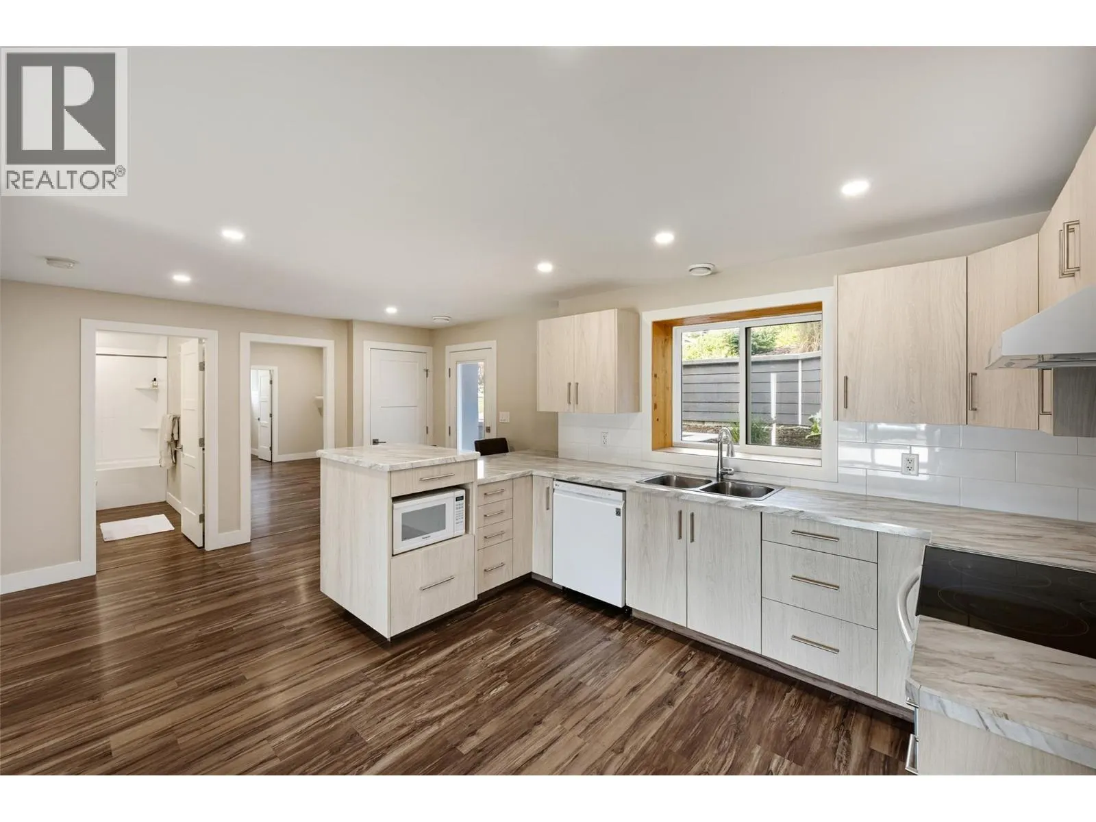 5880 HESPELER Road
