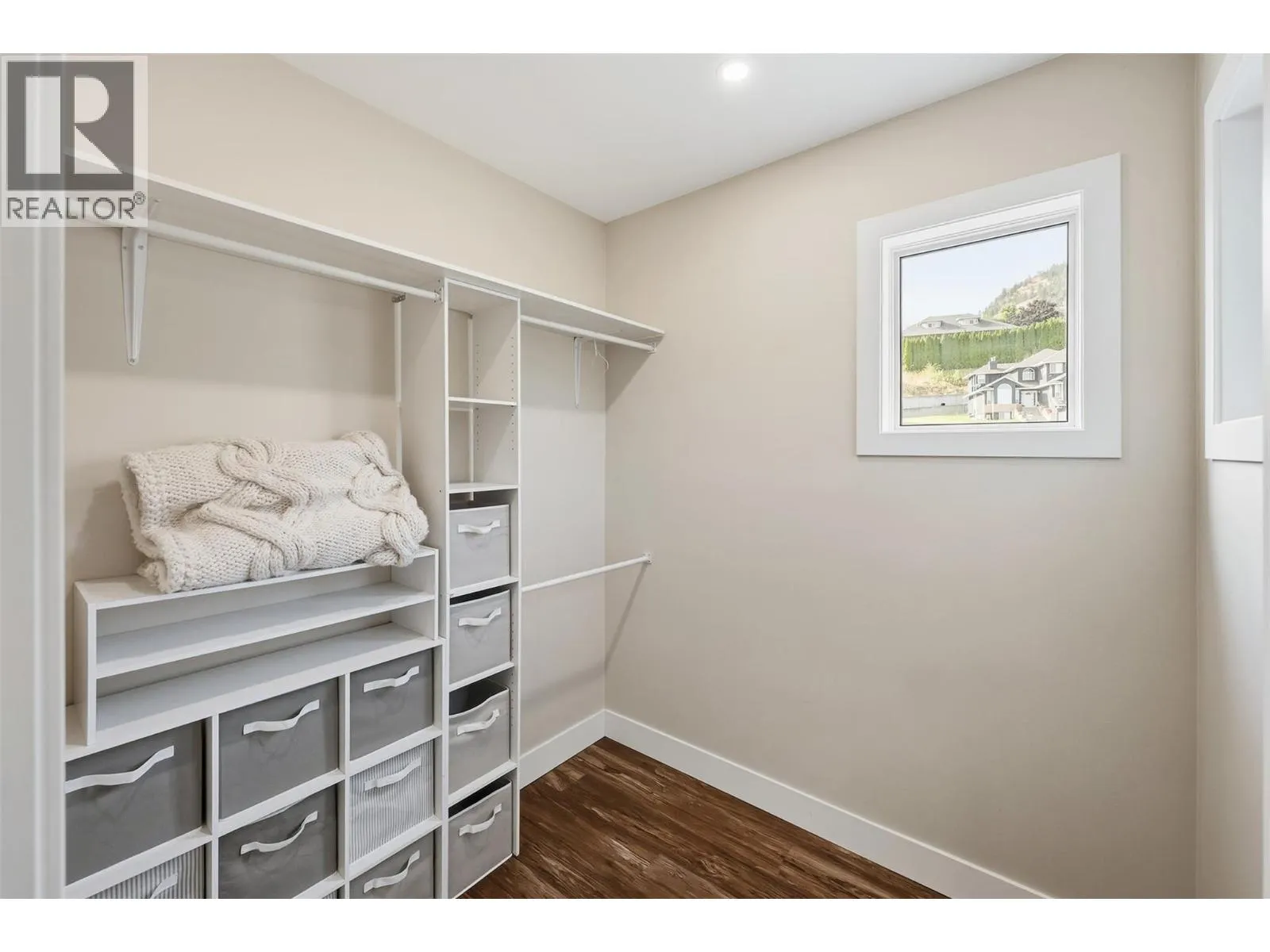 5880 HESPELER Road