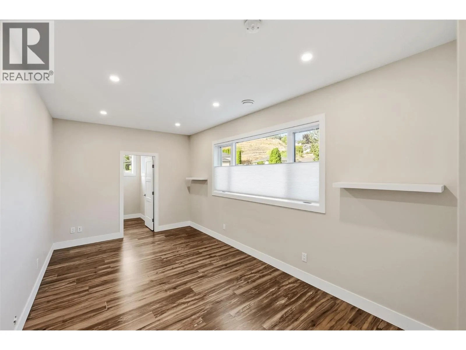 5880 HESPELER Road