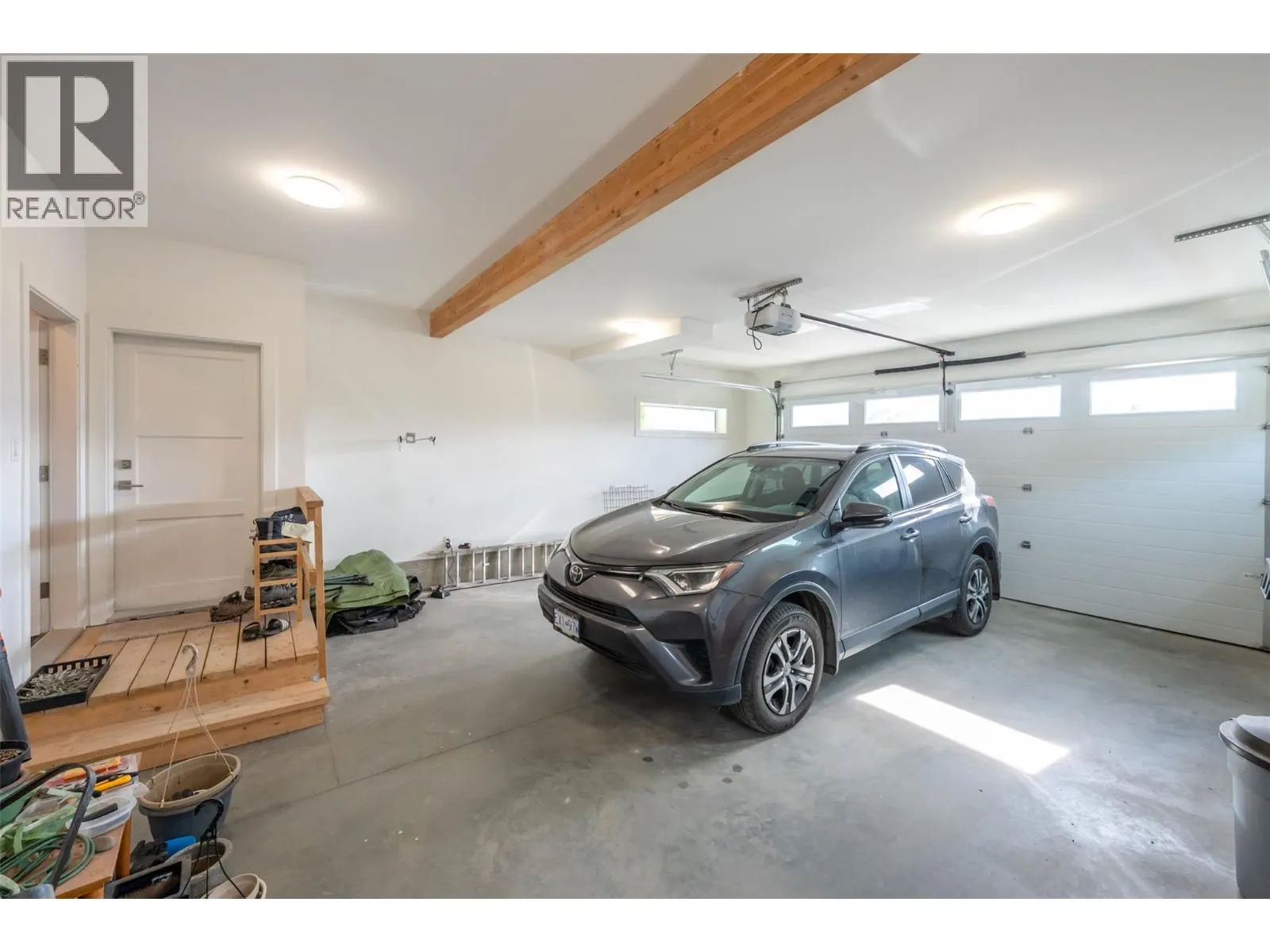 5880 HESPELER Road