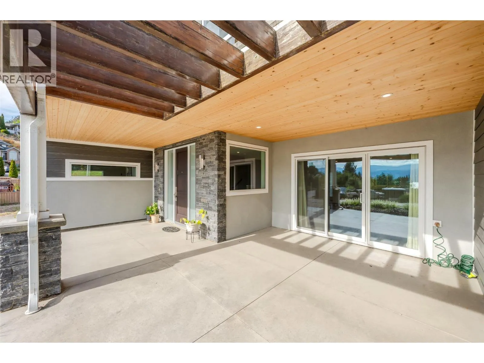 5880 HESPELER Road