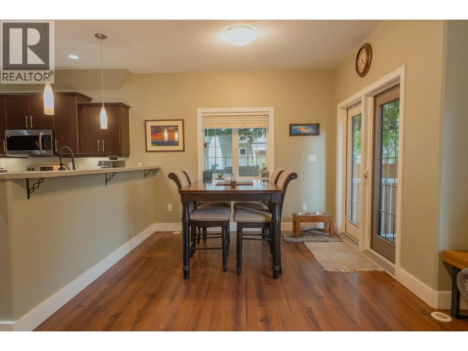 414 Beasley Street W