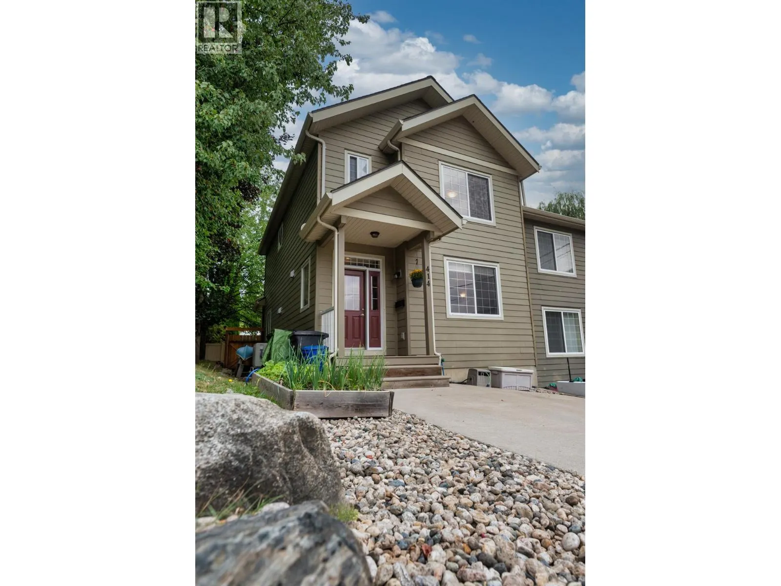 414 Beasley Street W