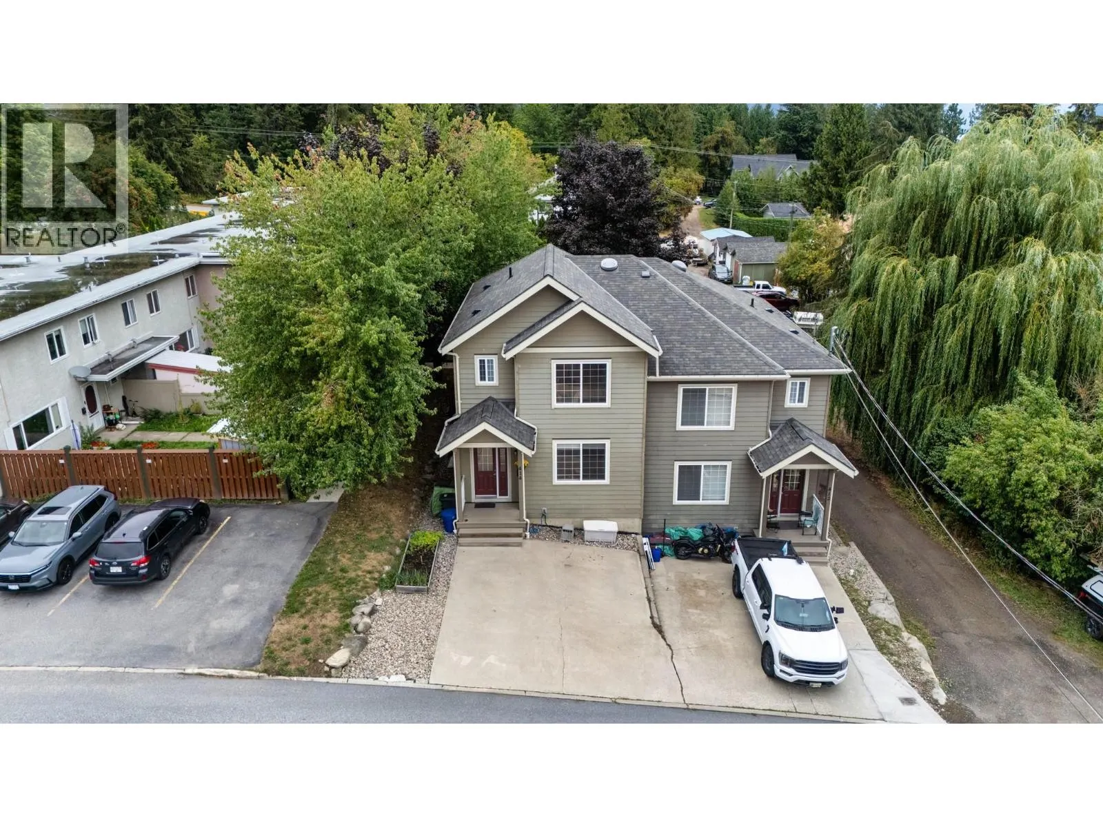 414 Beasley Street W