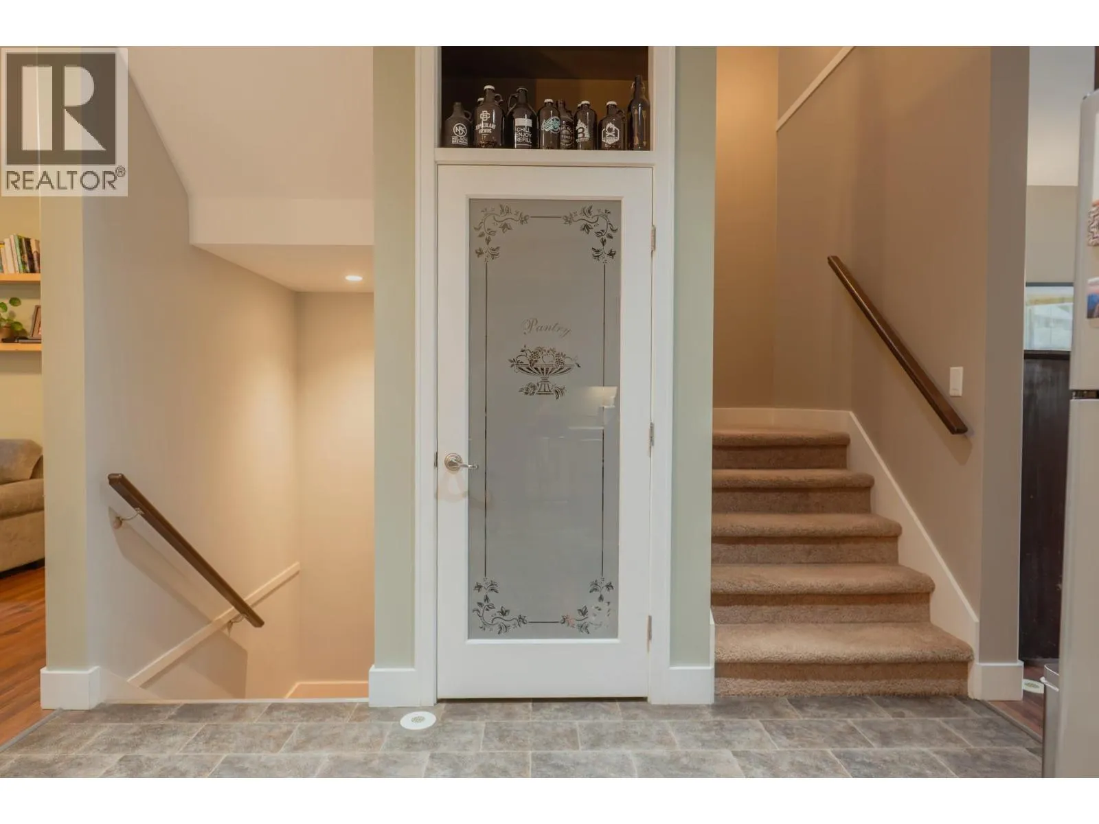 414 Beasley Street W