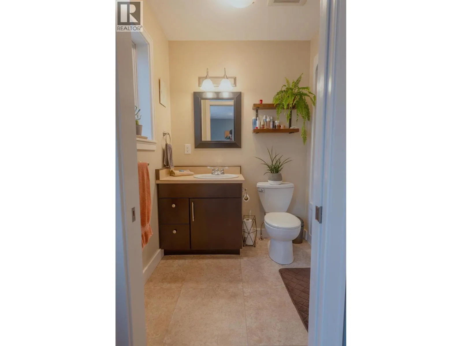414 Beasley Street W