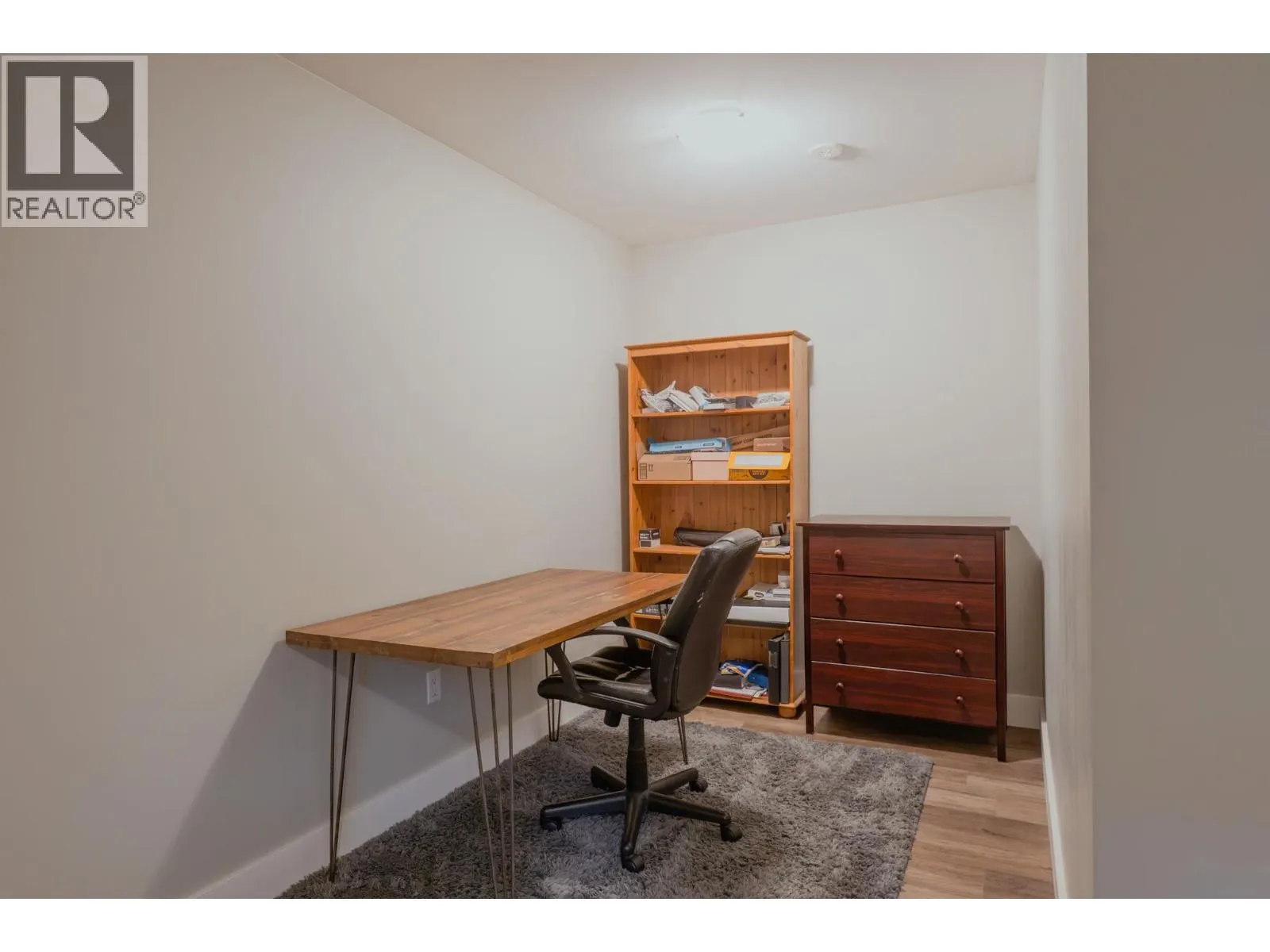 414 Beasley Street W