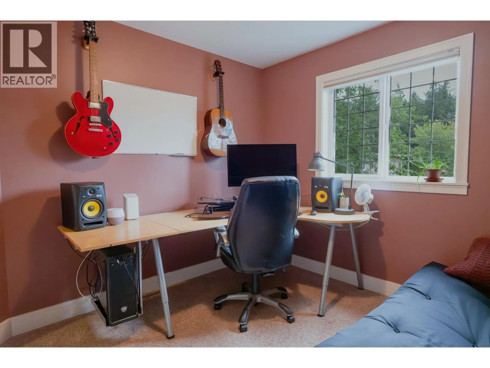 414 Beasley Street W