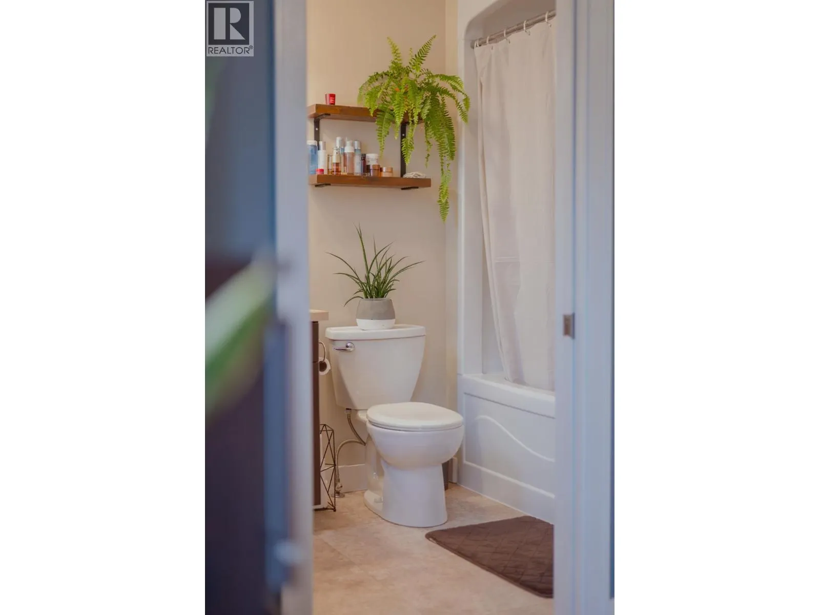 414 Beasley Street W