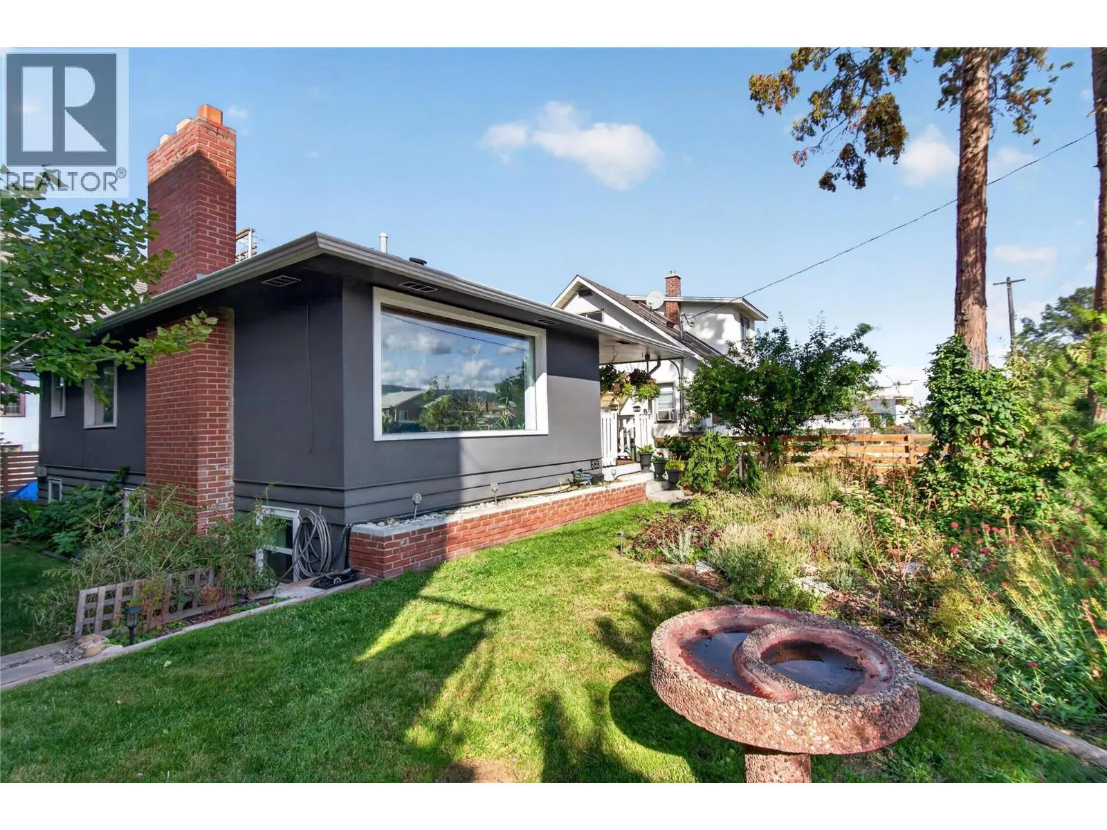 689 Ellis Street