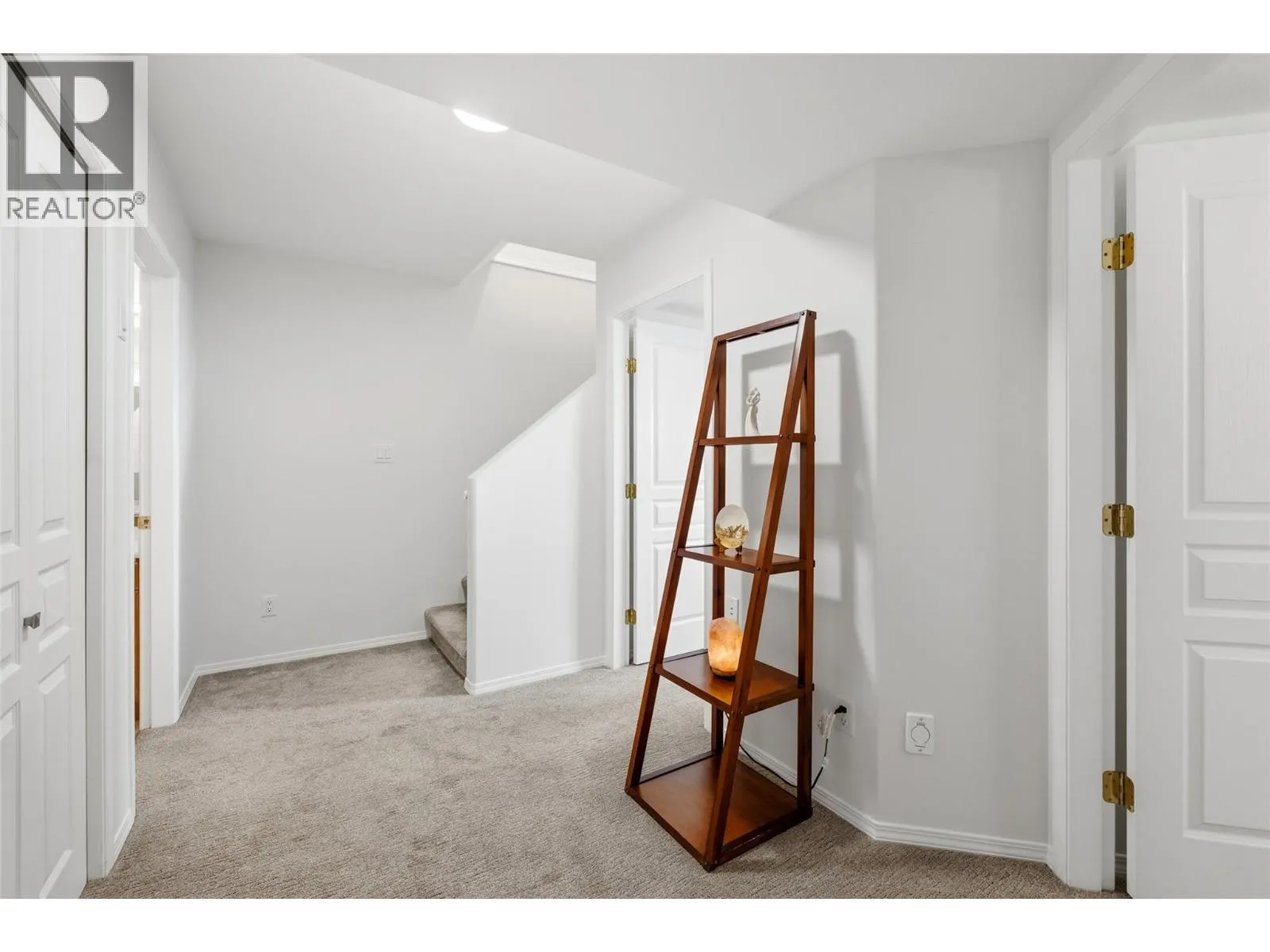 3825 Glen Canyon Drive Unit# 118