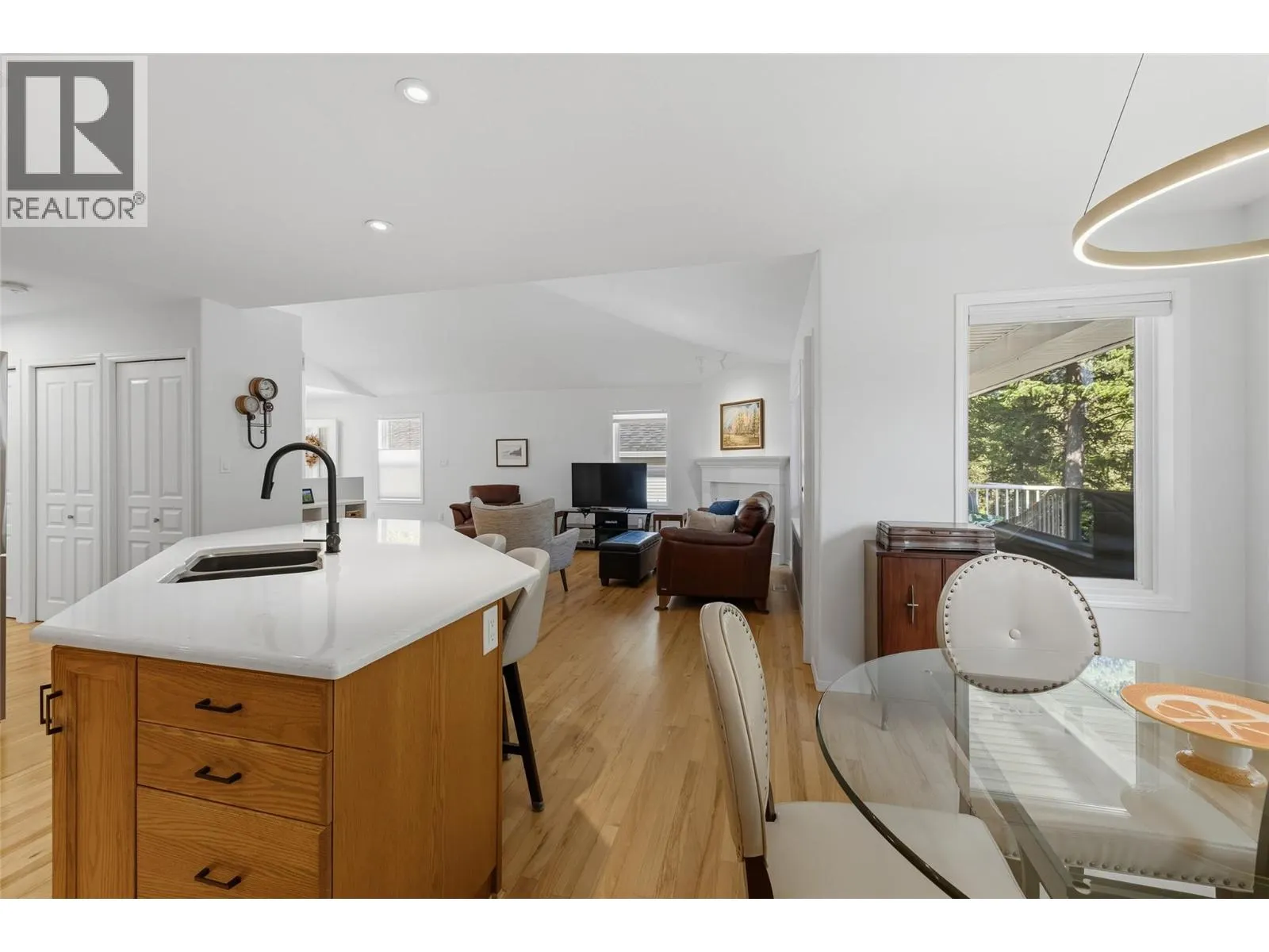 3825 Glen Canyon Drive Unit# 118