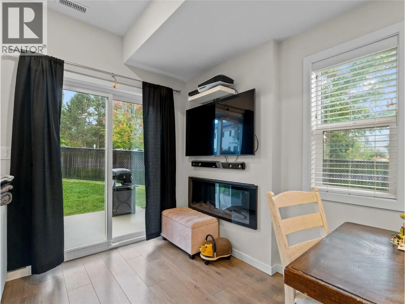 2081 11 Avenue NE Unit# 16