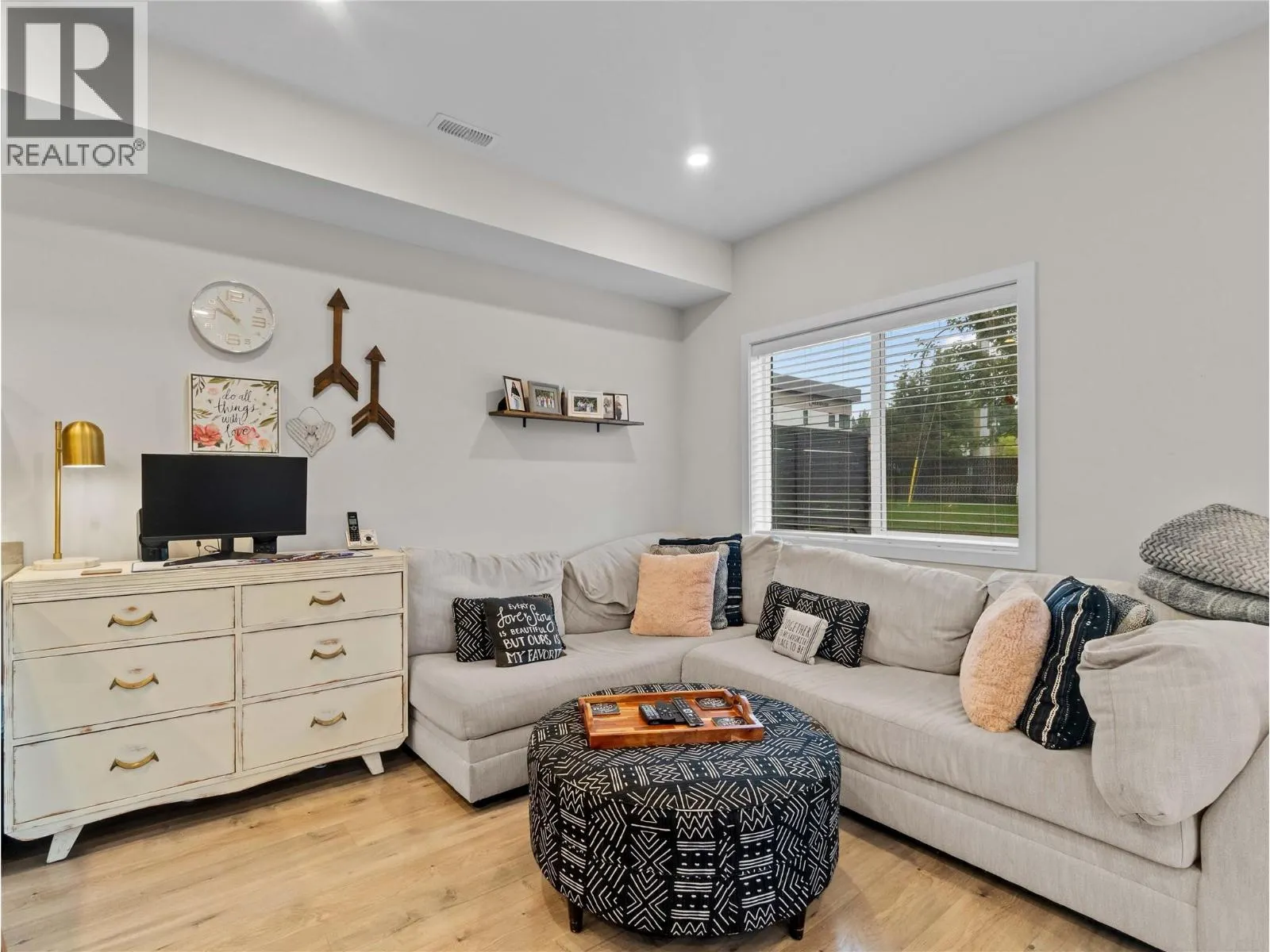 2081 11 Avenue NE Unit# 16
