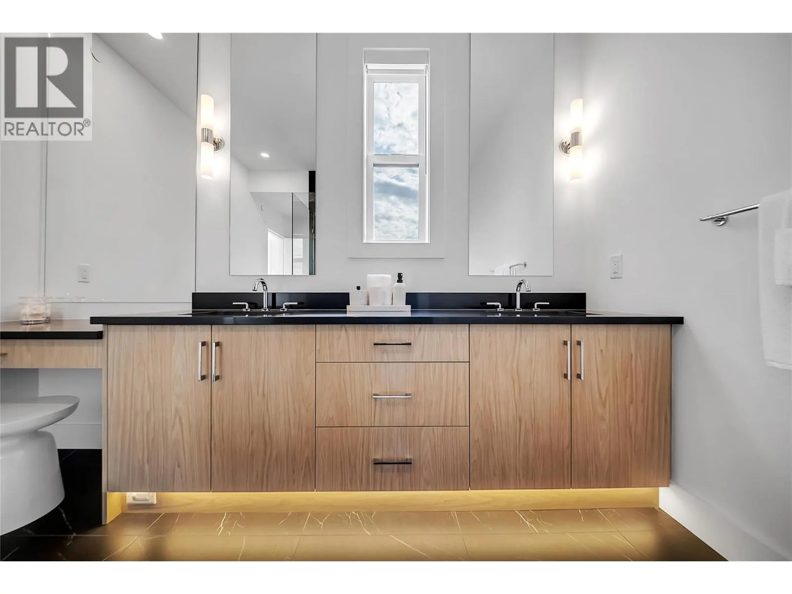 2100 Campbell Place Unit# 154