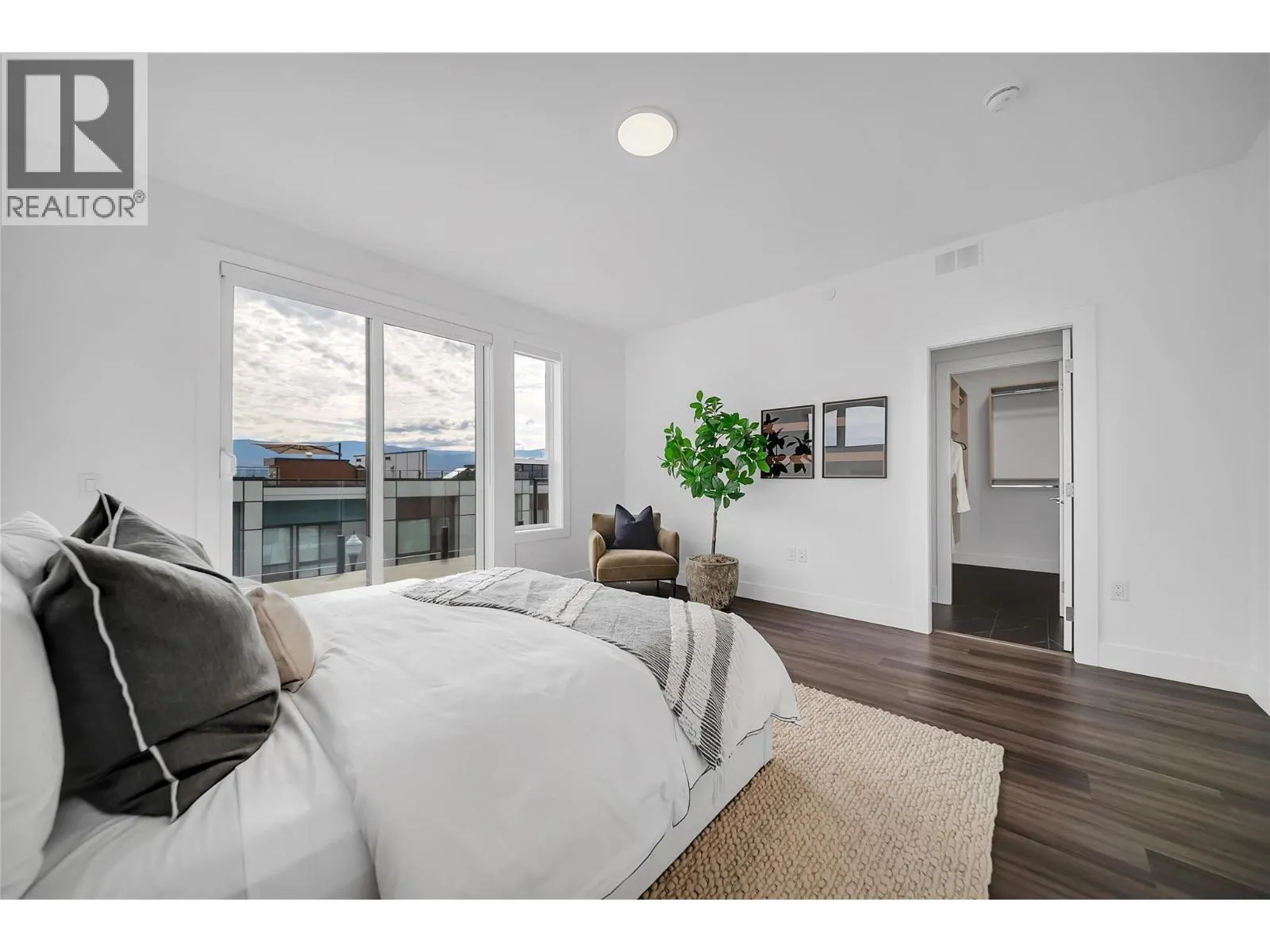2100 Campbell Place Unit# 154