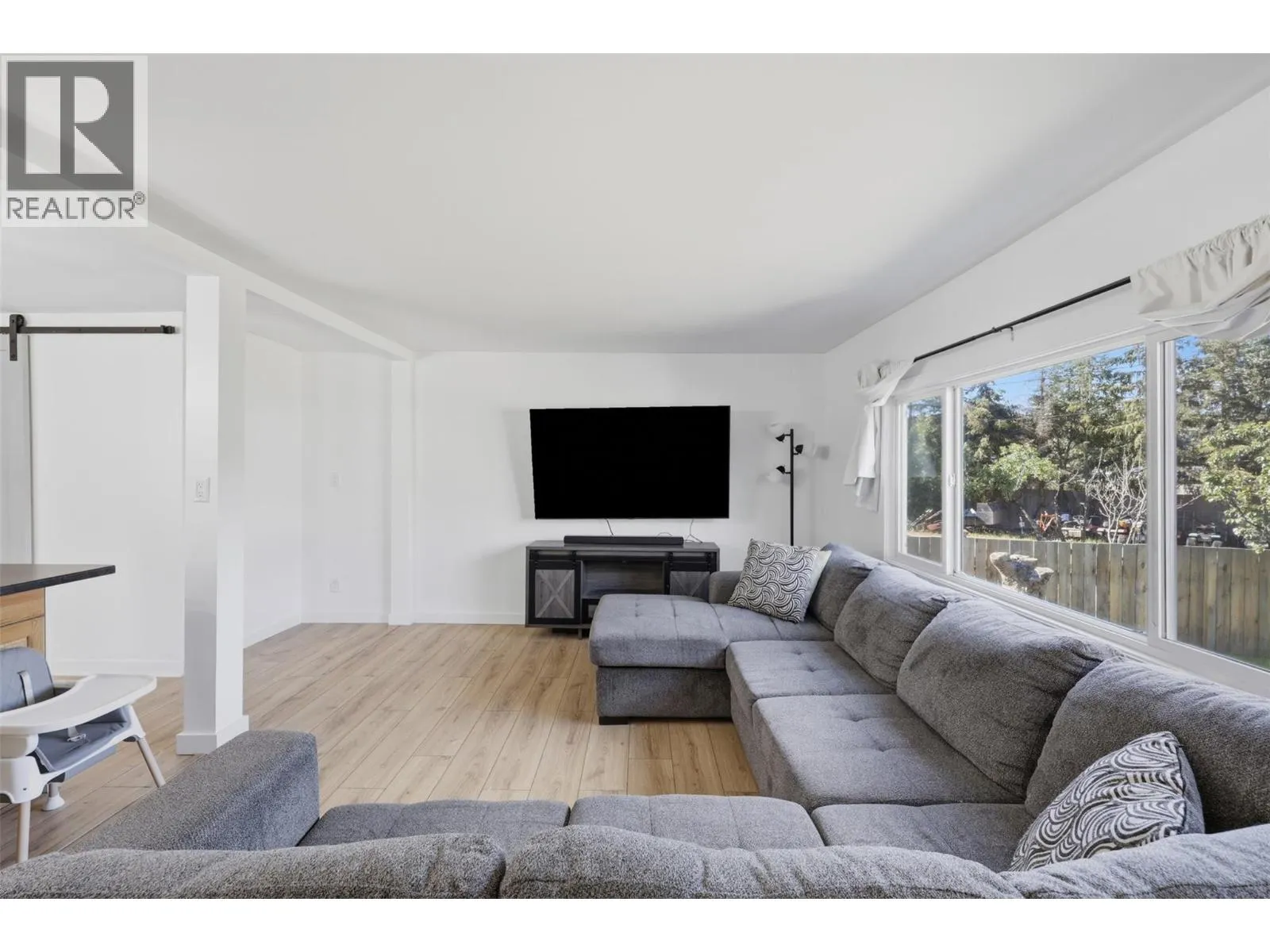 1328 Riverview Place