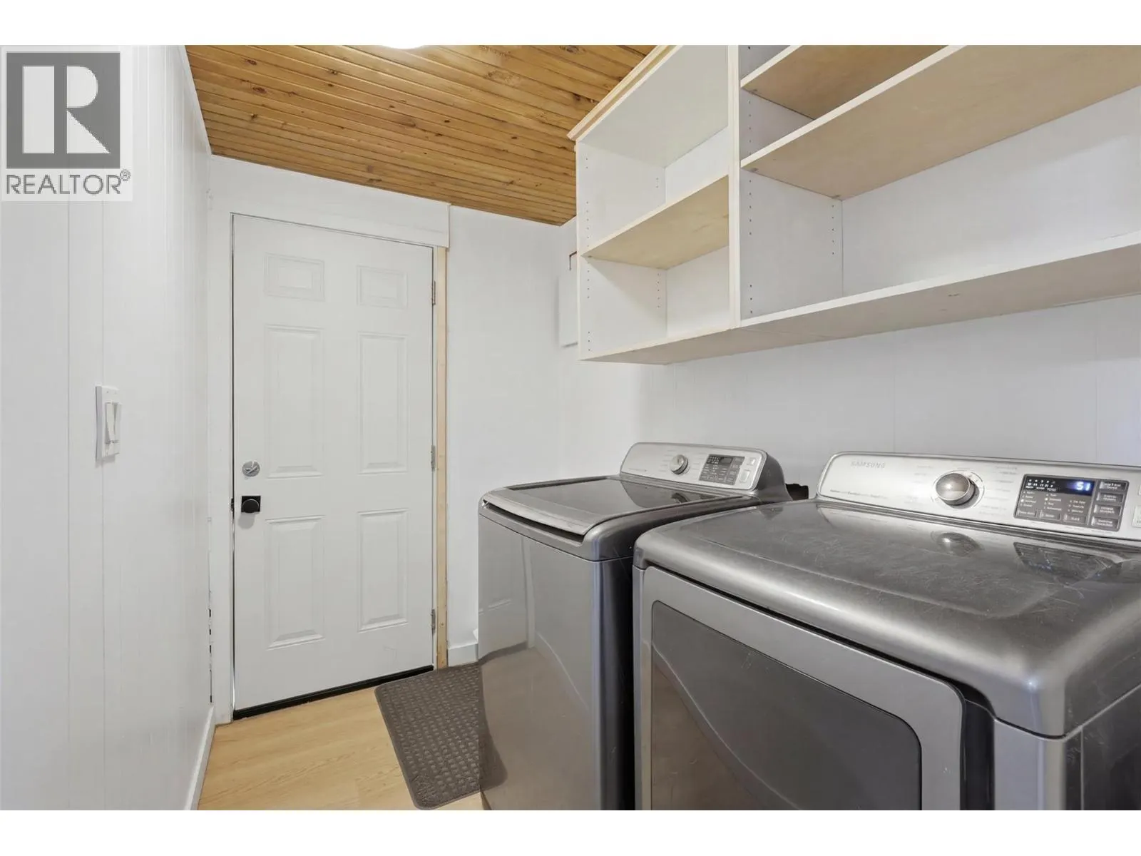 1328 Riverview Place