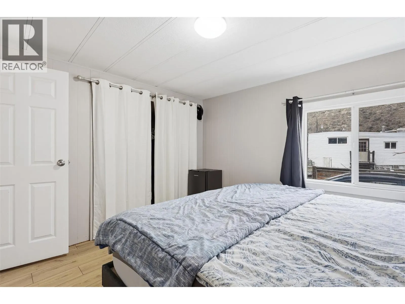 1328 Riverview Place