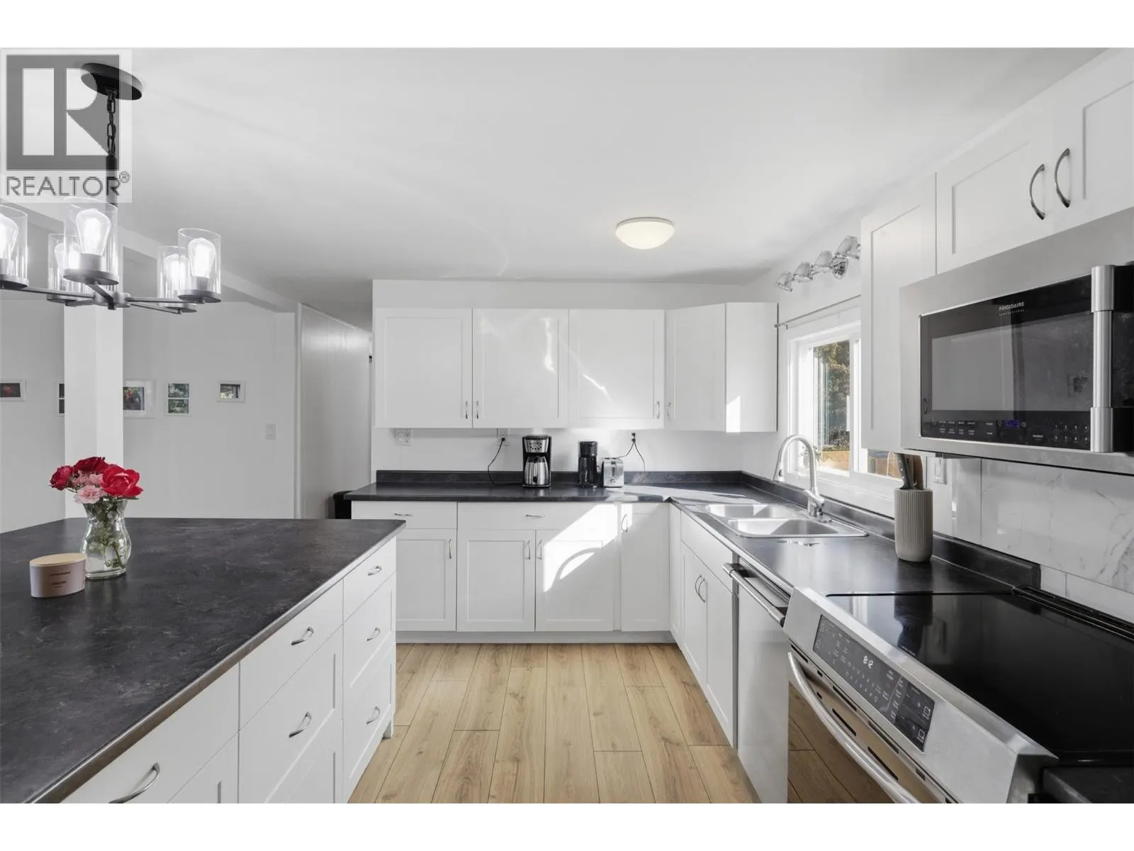 1328 Riverview Place