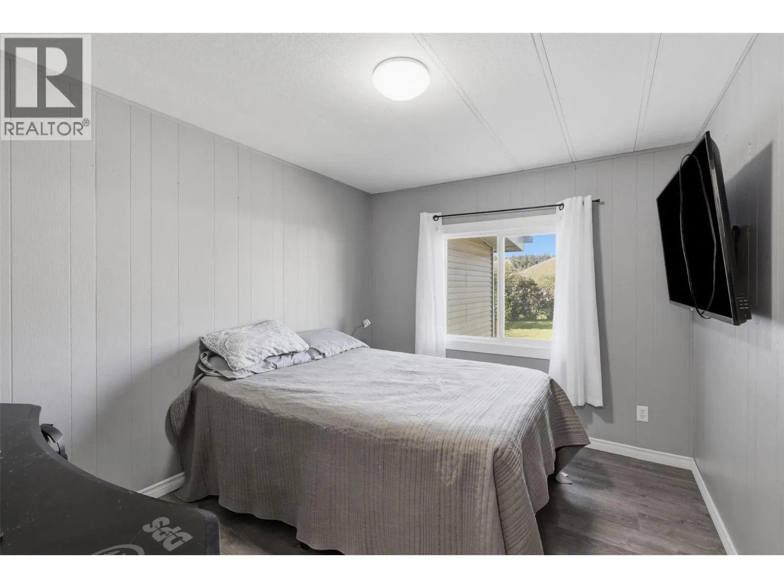 1328 Riverview Place