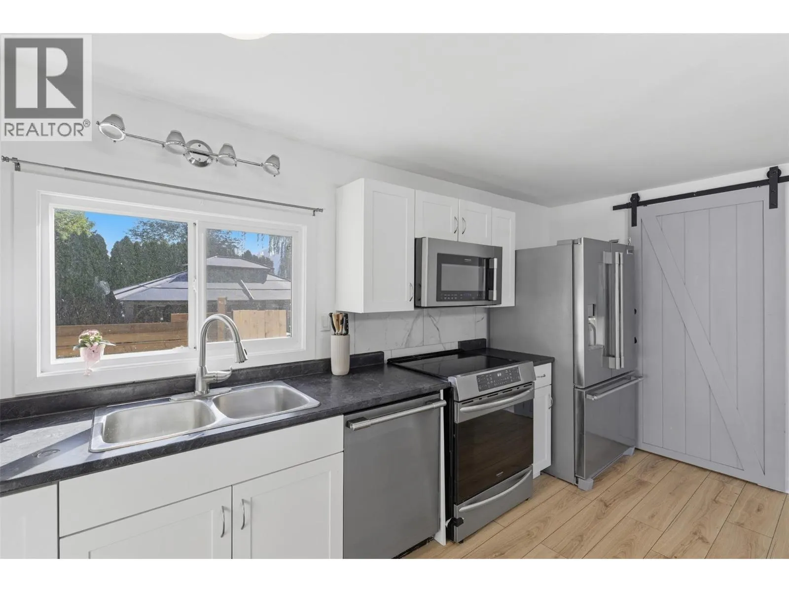 1328 Riverview Place