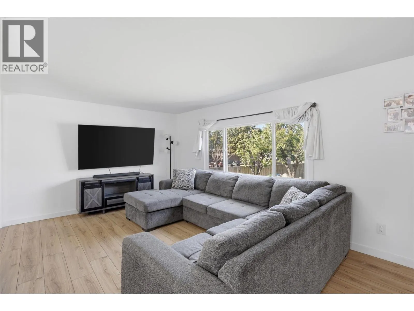 1328 Riverview Place