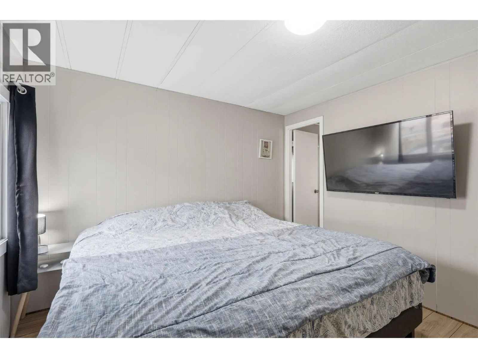 1328 Riverview Place