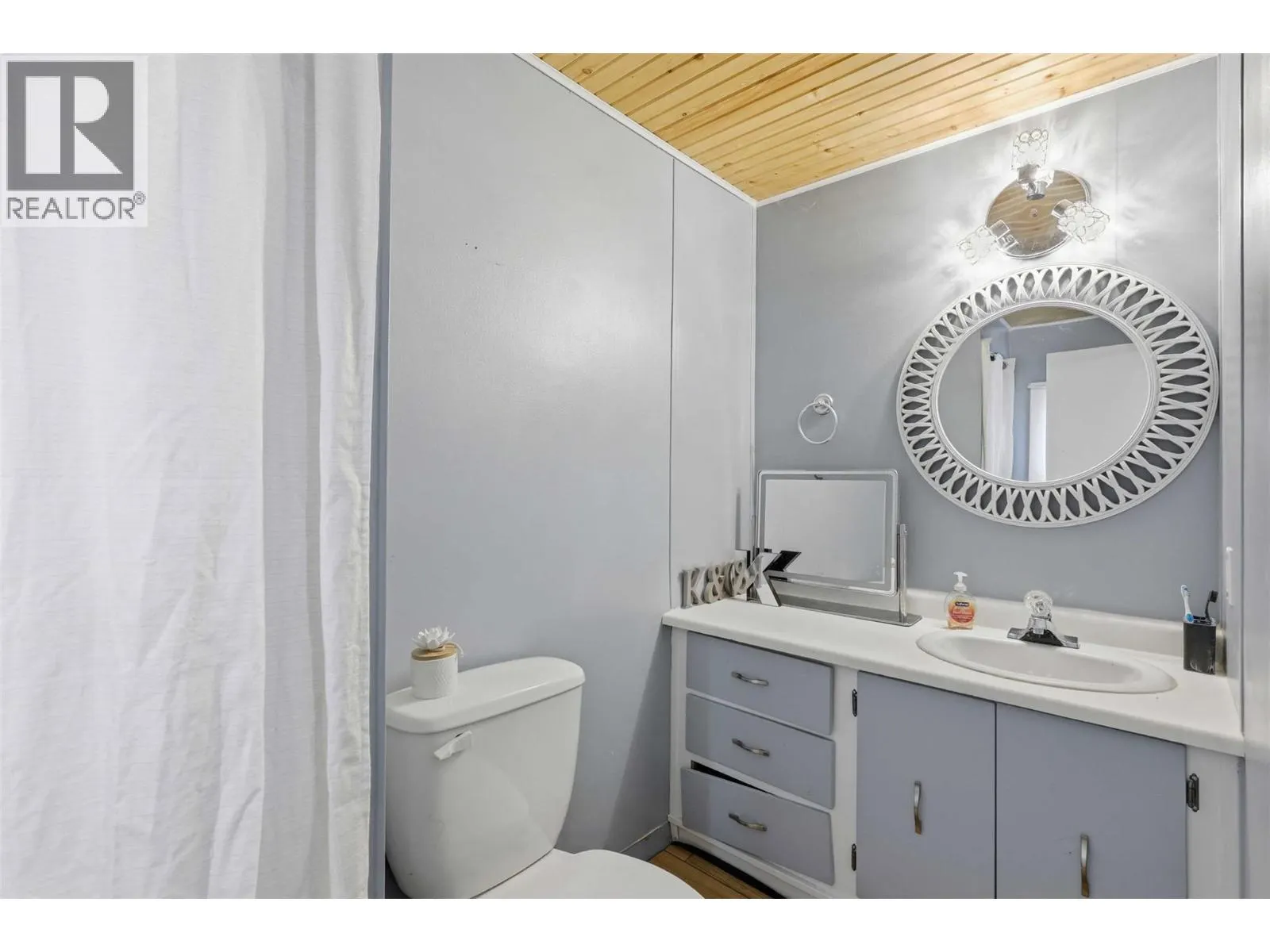 1328 Riverview Place