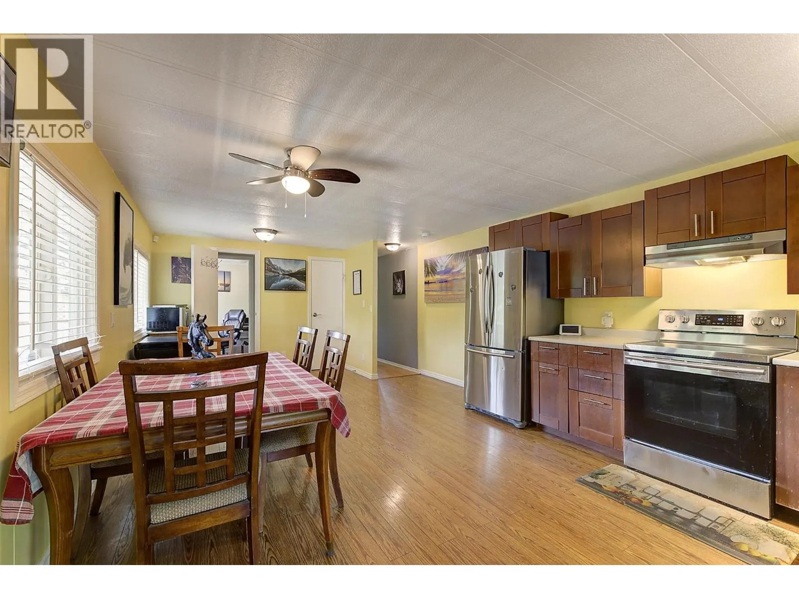 2001 97 Highway S Unit# 14