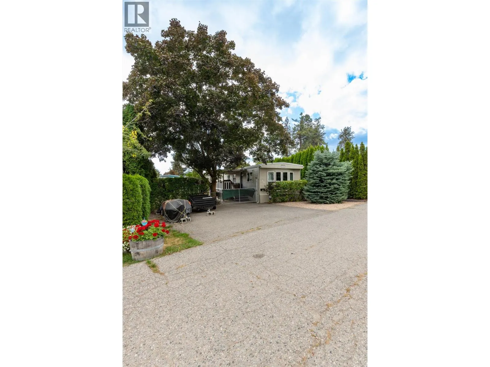 2001 97 Highway S Unit# 14