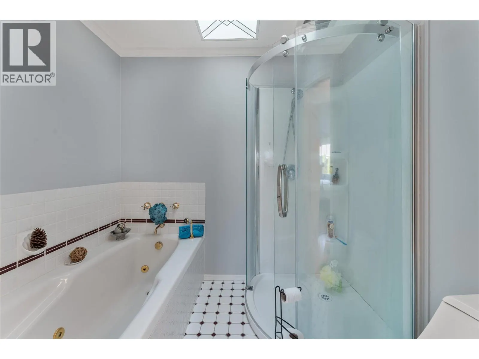 950 Lanfranco Road Unit# 77