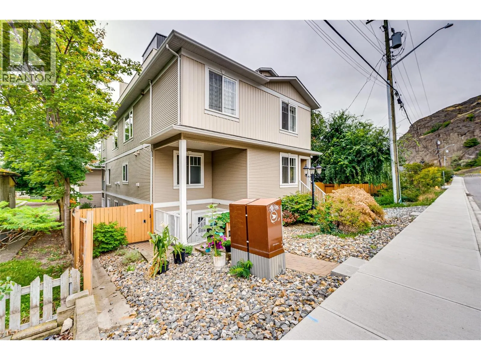 3804 32 Avenue Unit# 3