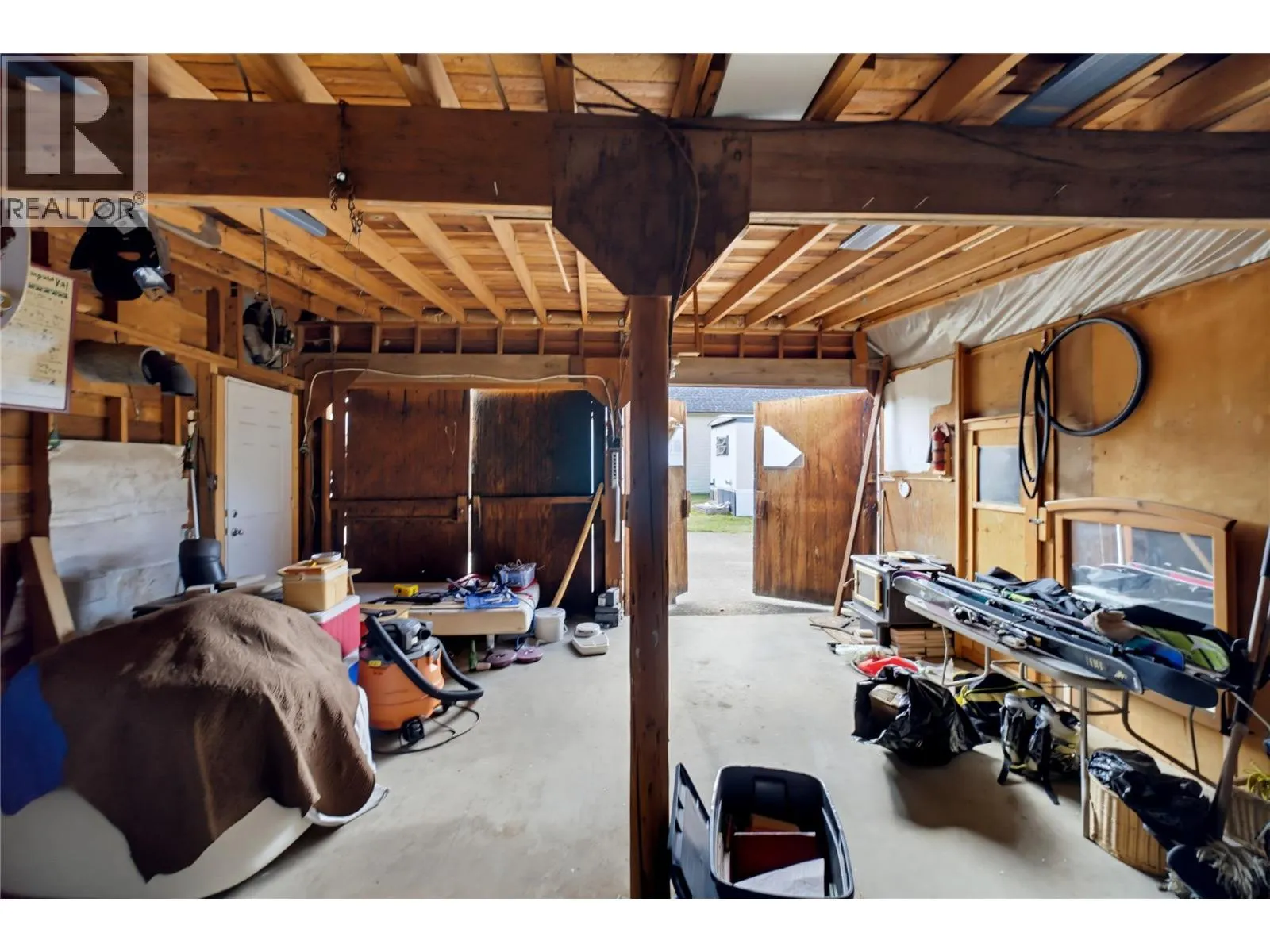 405 Gillis Avenue