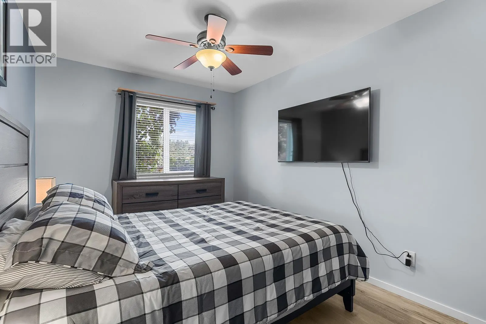 3842 Gordon Drive Unit# 133