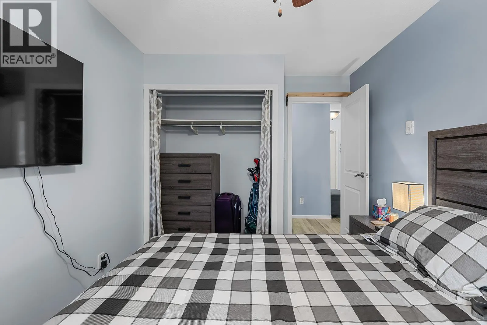 3842 Gordon Drive Unit# 133