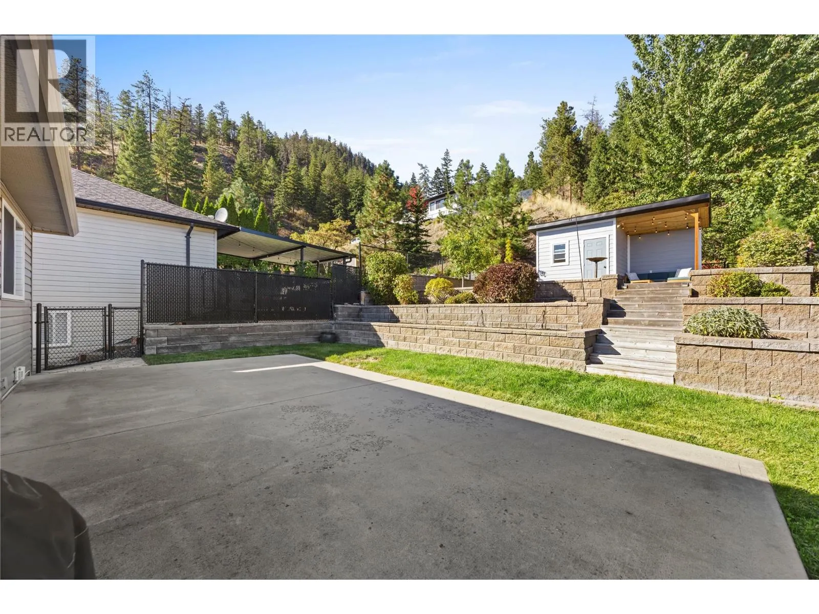 2322 Shannon Heights Place