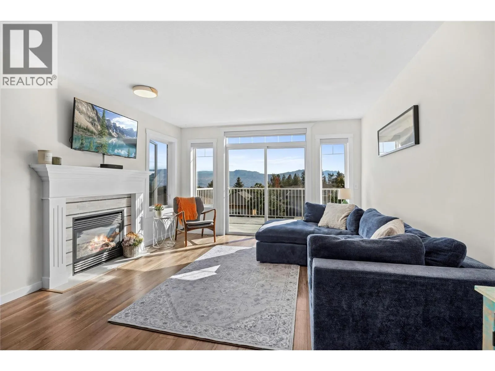 2322 Shannon Heights Place