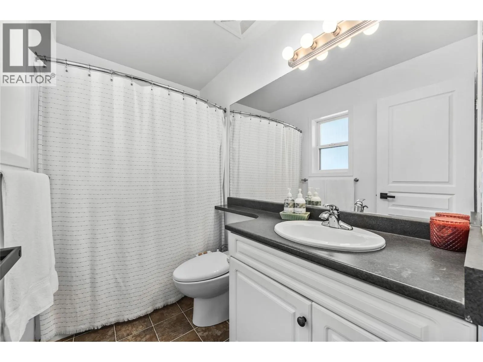 2322 Shannon Heights Place